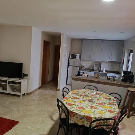 Portus Ribeira House 招待所 加亚新城