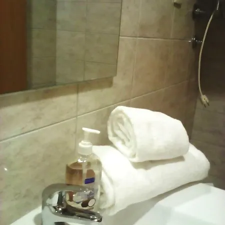 Portus Ribeira House 招待所 *