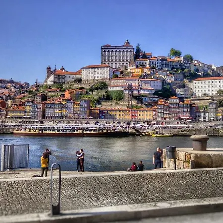 Portus Ribeira House * 加亚新城