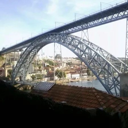 Portus Ribeira House 招待所 加亚新城