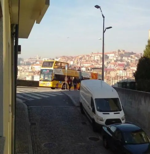 Portus Ribeira House