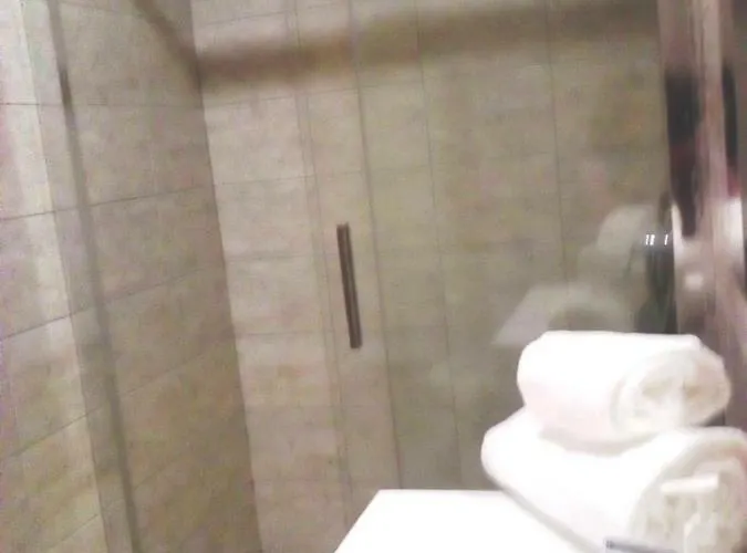 Portus Ribeira House Pensión *