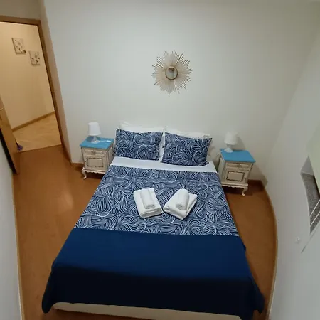 ゲストハウス Portus Ribeira House