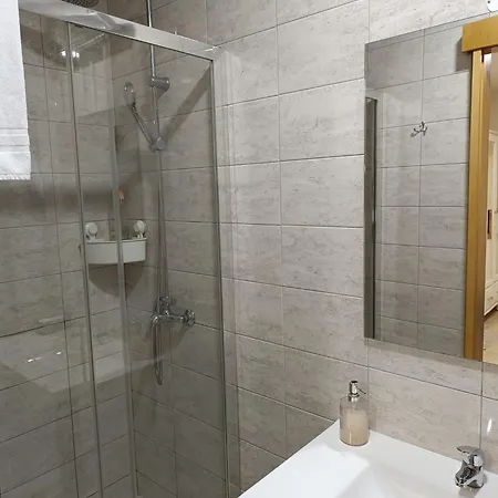 ゲストハウス Portus Ribeira House *