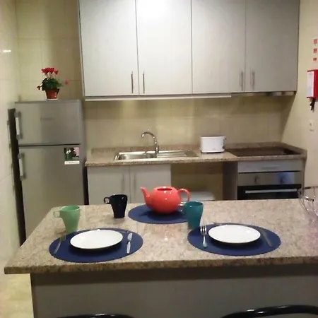 Portus Ribeira House *
